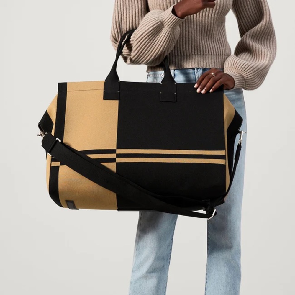 NWT Rothy’s camel & black weekender bag - Picture 2 of 4
